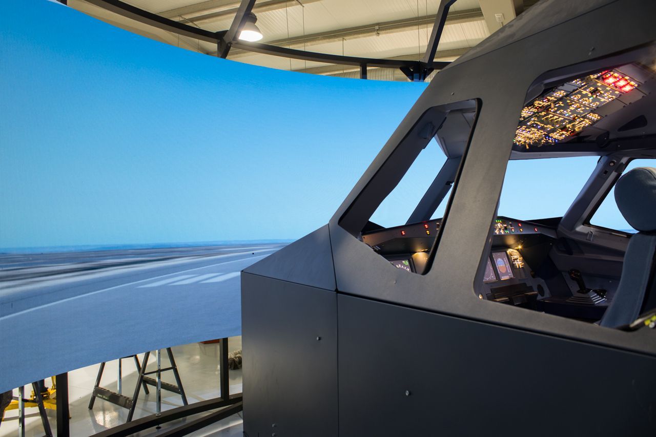 Simulador de vuelo A320 FNTP II para uso lúdico y profesional