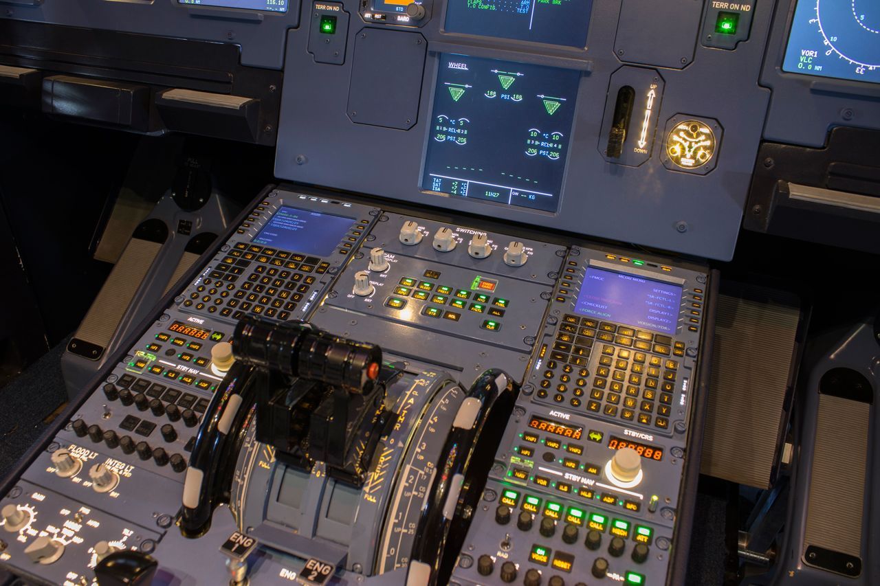 Simulador de vuelo A320 FNTP II para uso lúdico y profesional