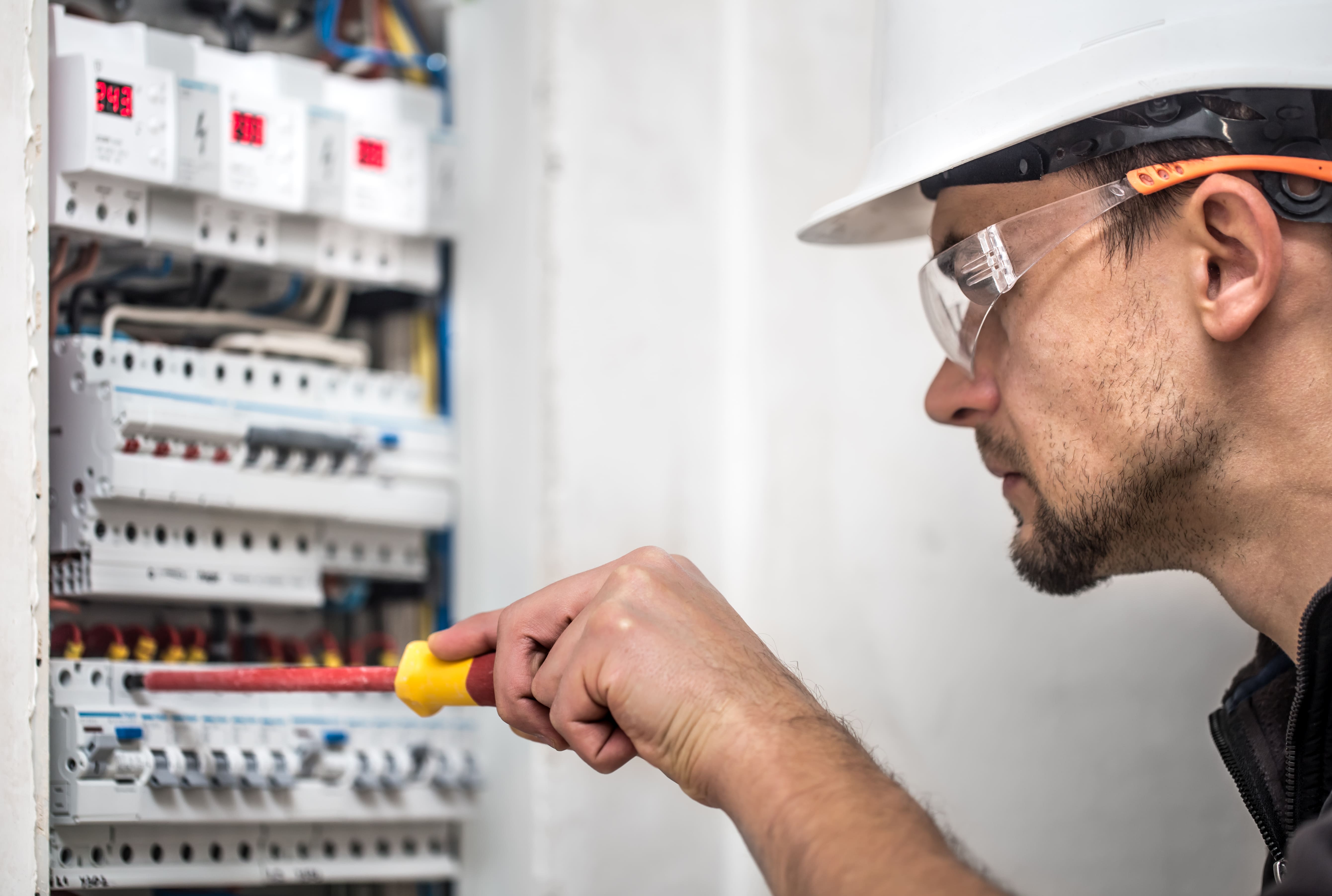 fp electricidad