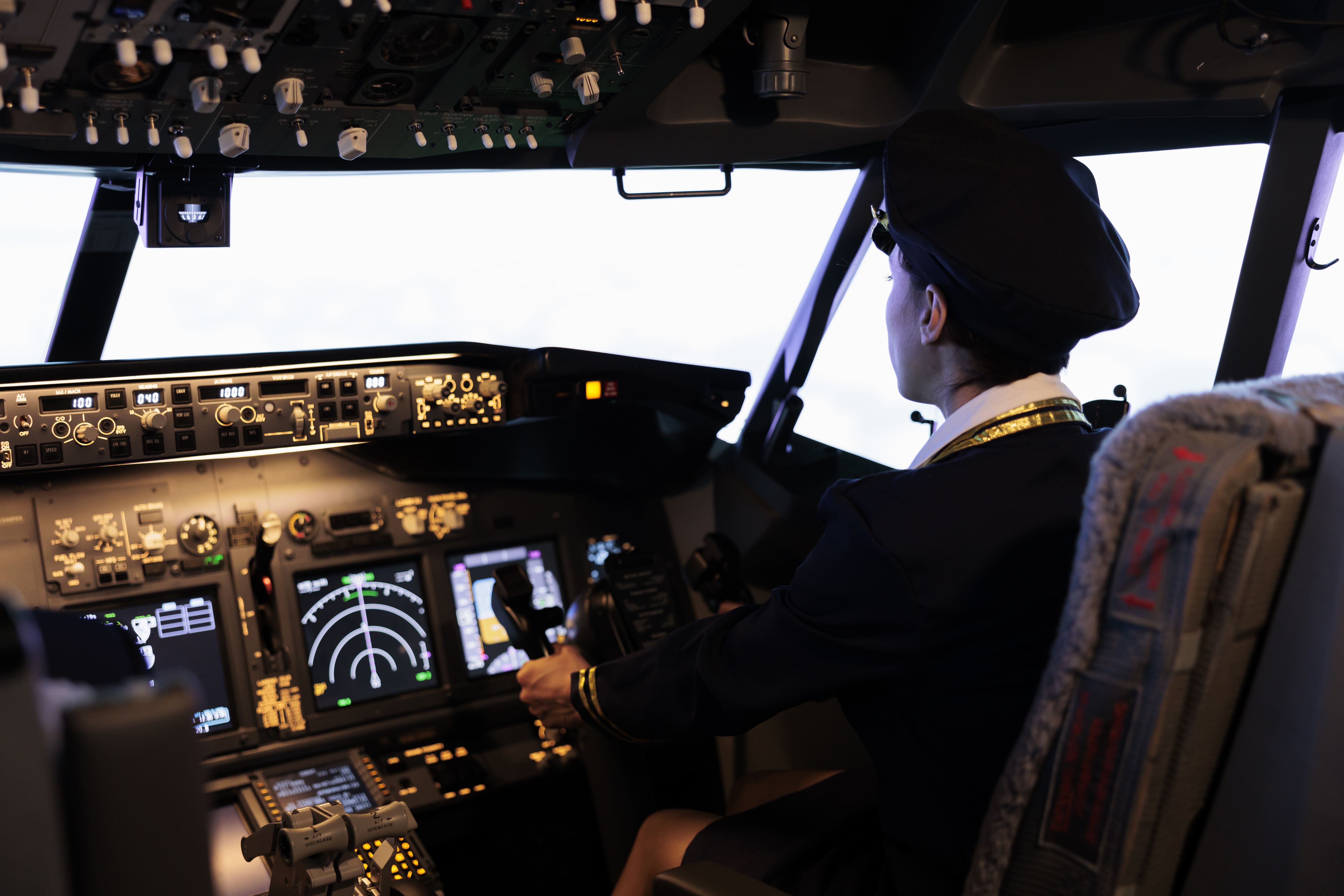 Qué pasa cuando los aviones vuelan en zonas de baja visibilidad