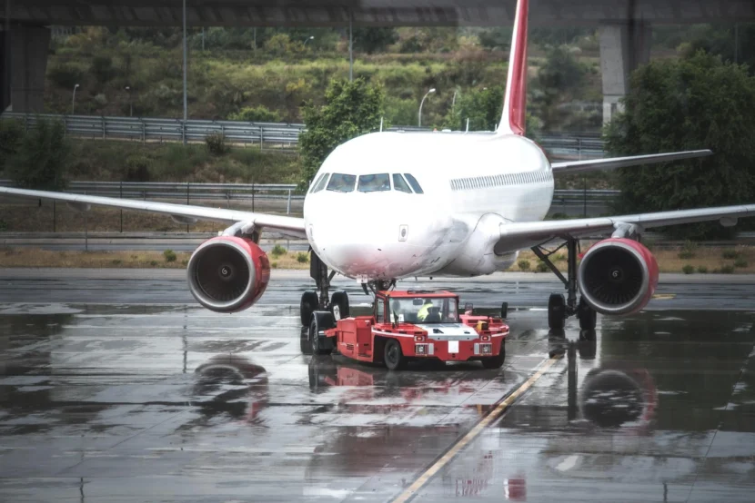 recarga-combustible-avion