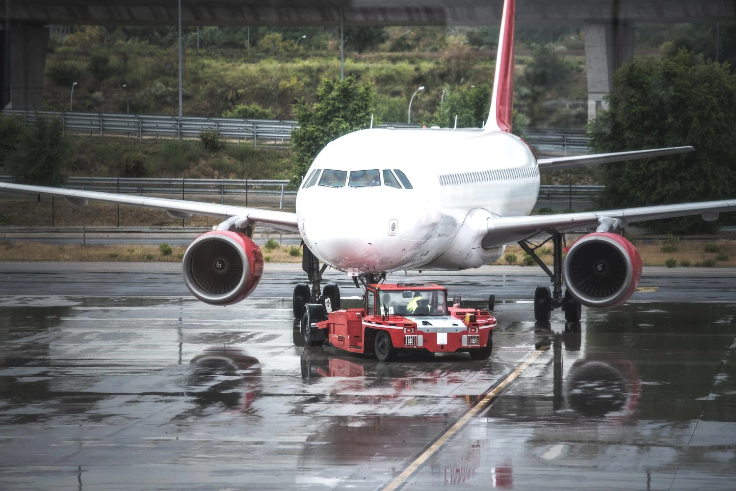 recarga-combustible-avion